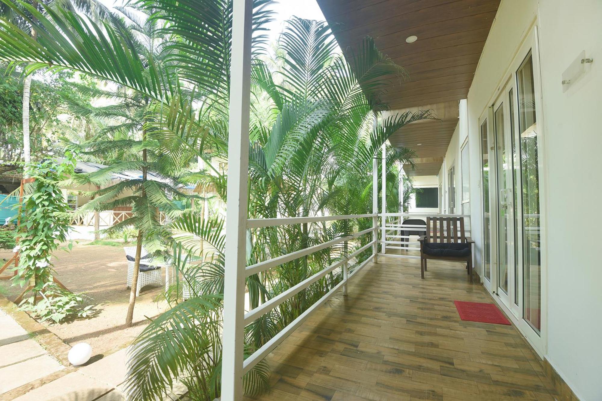 Fabhotel La Volga - Nr Morjim Beach Ngoại thất bức ảnh
